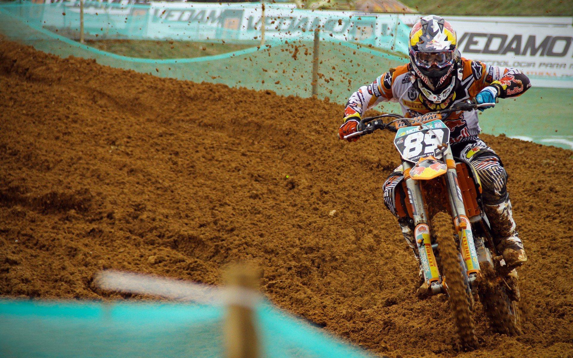 四外援强攻vs全华班铁阵 三镇2-0广州 刘殿座扑救邓涵文染红反戈旧主战硝烟弥漫