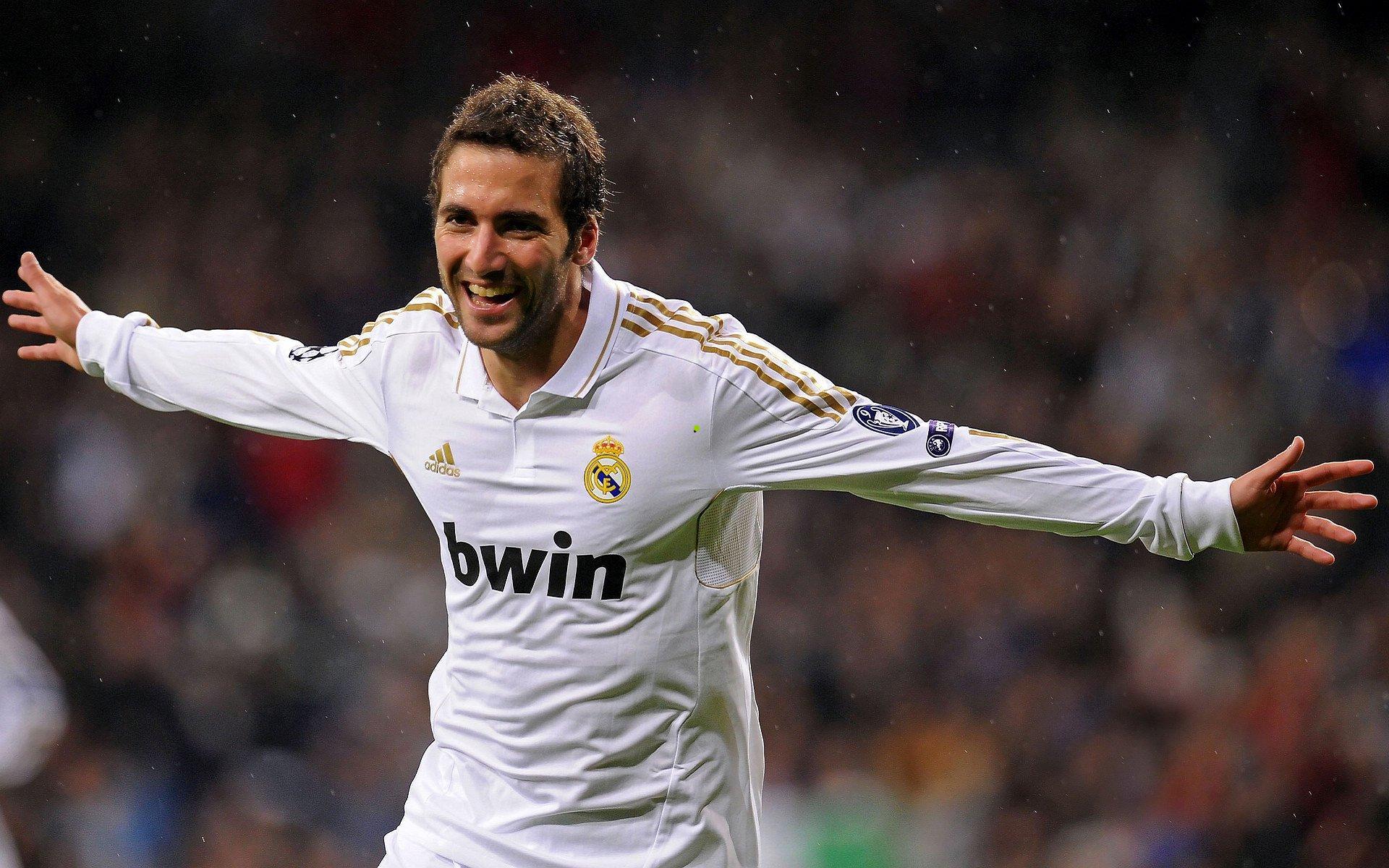 侯森激励全队，无人可松懈 皆需拼尽全力迎战新赛季